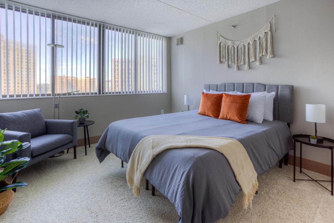 Frontdesk 1431 Washington Blvd Apts Downtown Detroit Phòng bức ảnh