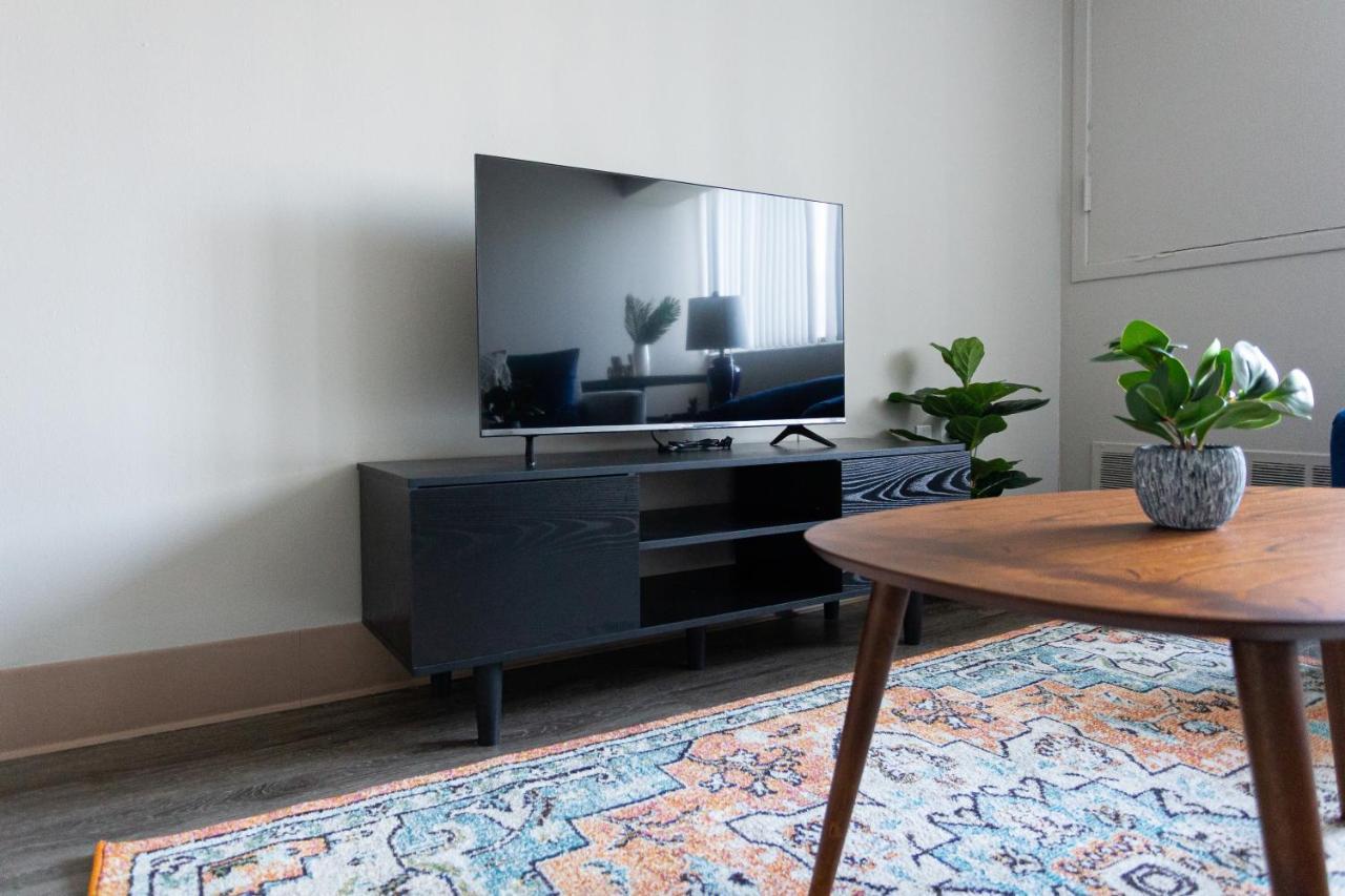 Frontdesk 1431 Washington Blvd Apts Downtown Detroit Phòng bức ảnh