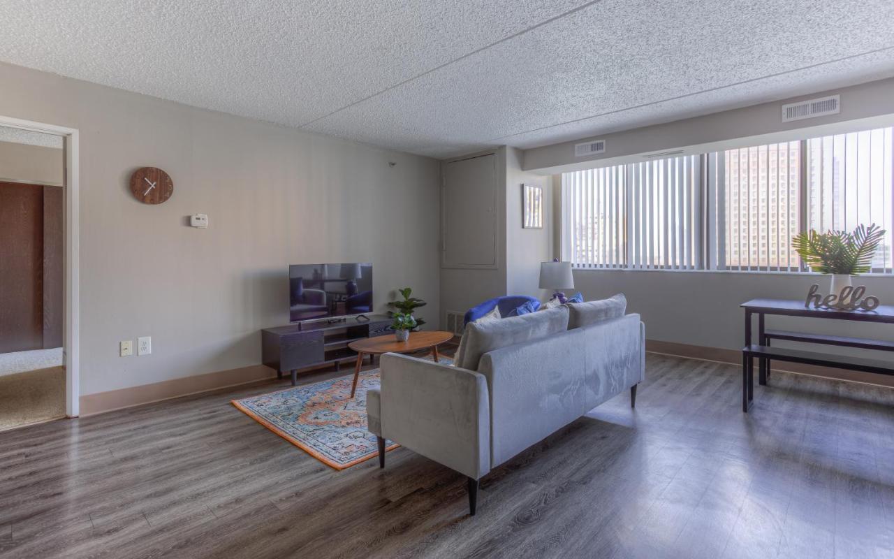 Frontdesk 1431 Washington Blvd Apts Downtown Detroit Phòng bức ảnh